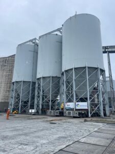 3 silos CREDIT: Q3 heavy Lift