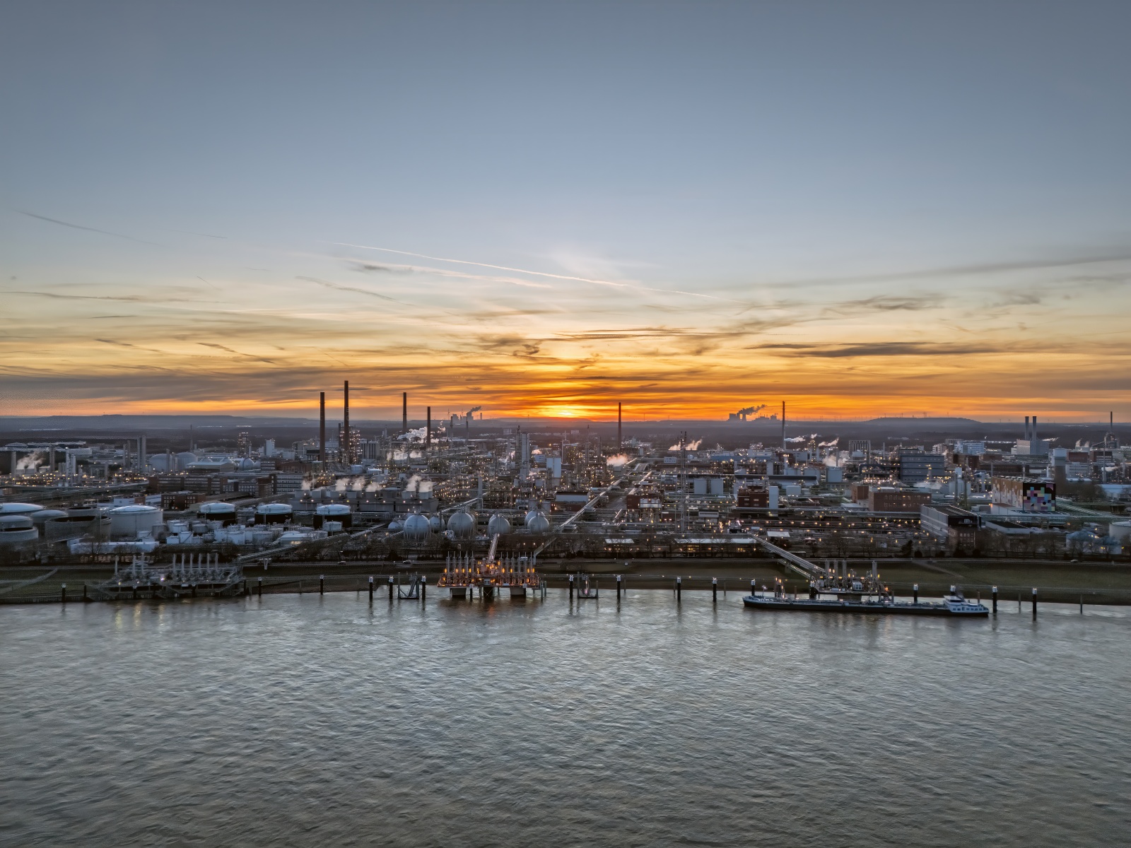 Hydrogenious LOHC Receives Authority Approval