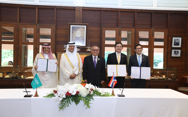 ACWA and PTT sign MoU