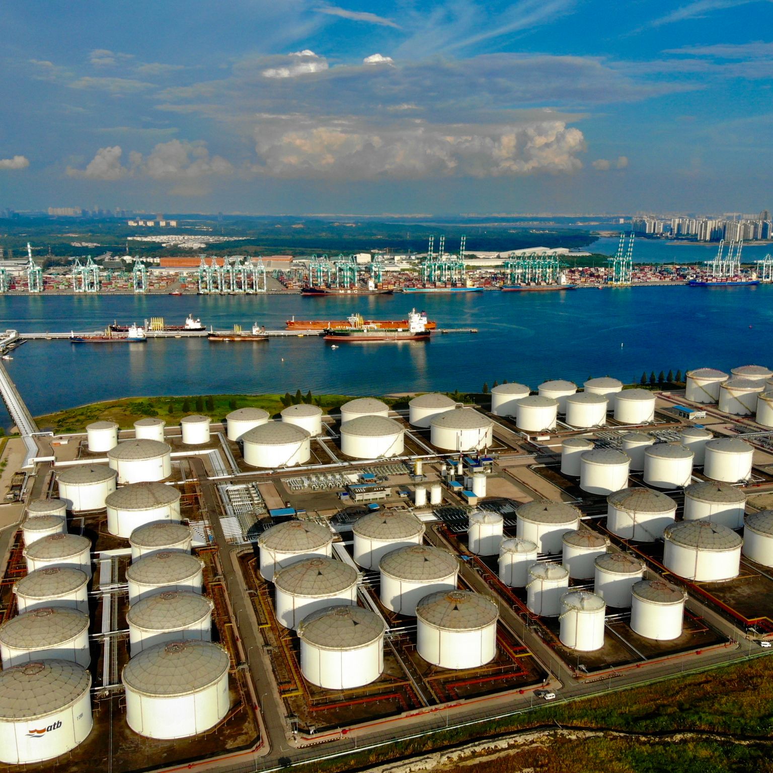 VTTI Malaysia Opens Bitumen Plant