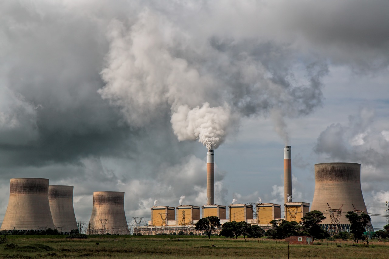 Power station with smoke