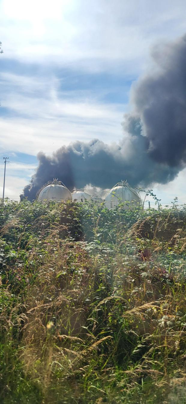 Major fire at Welsh oil refinery