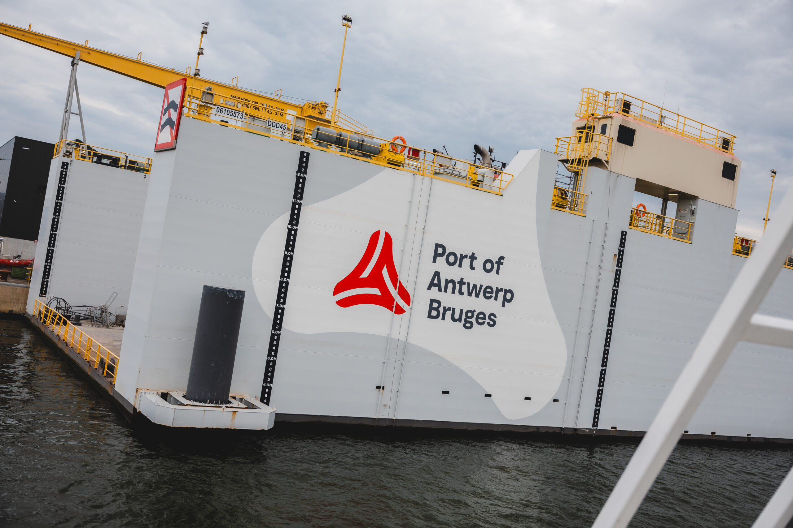 Chemical spill aboard vessel disrupts Port of Antwerp-Bruges